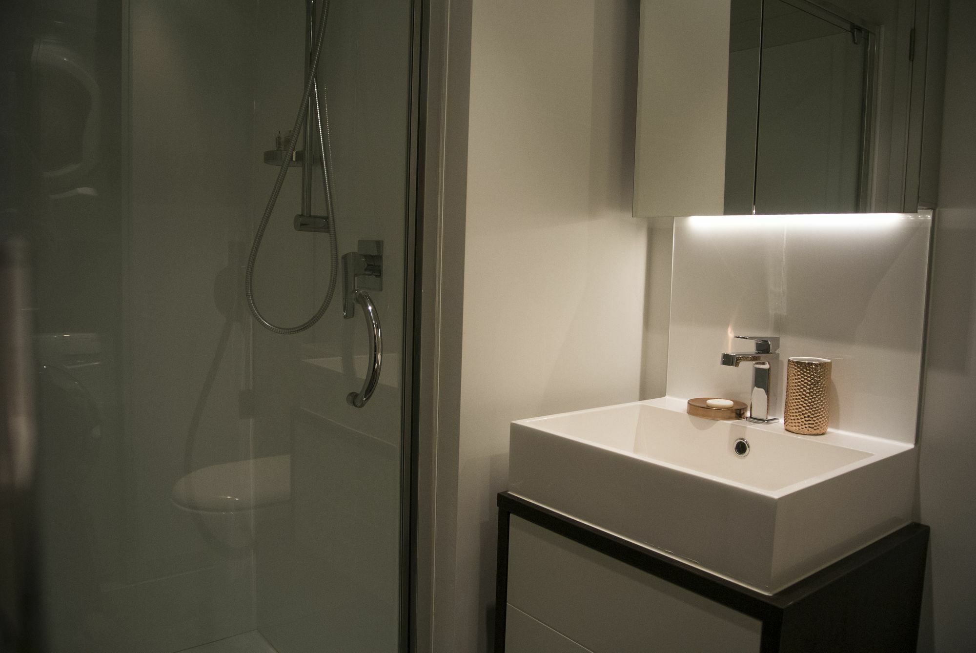 Brand New Apartment With Pool & Gym Auckland Exteriör bild