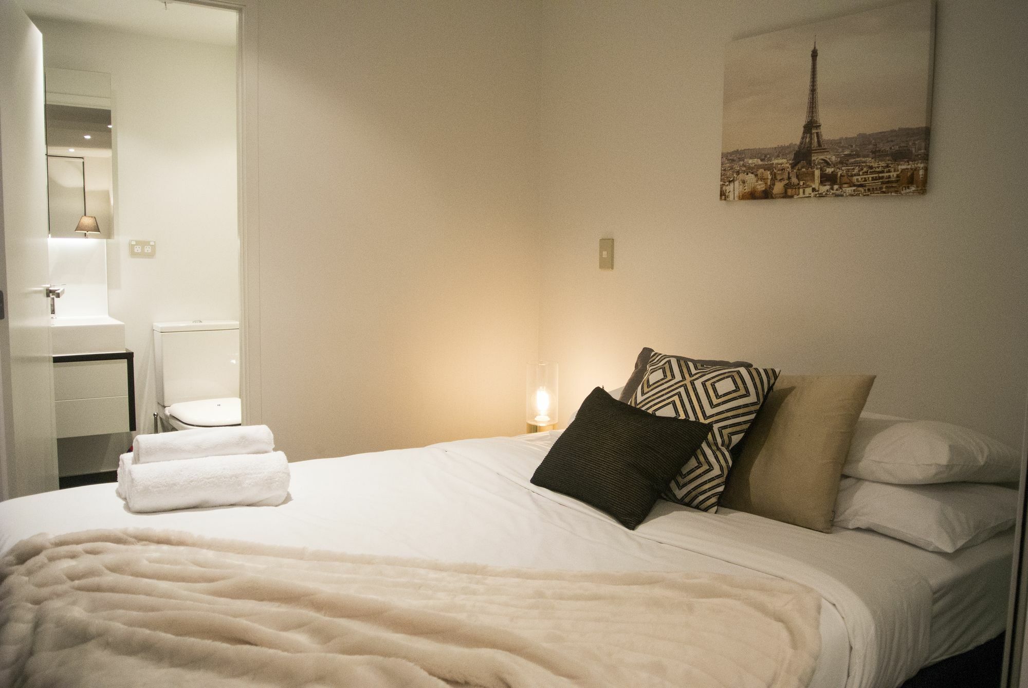 Brand New Apartment With Pool & Gym Auckland Exteriör bild