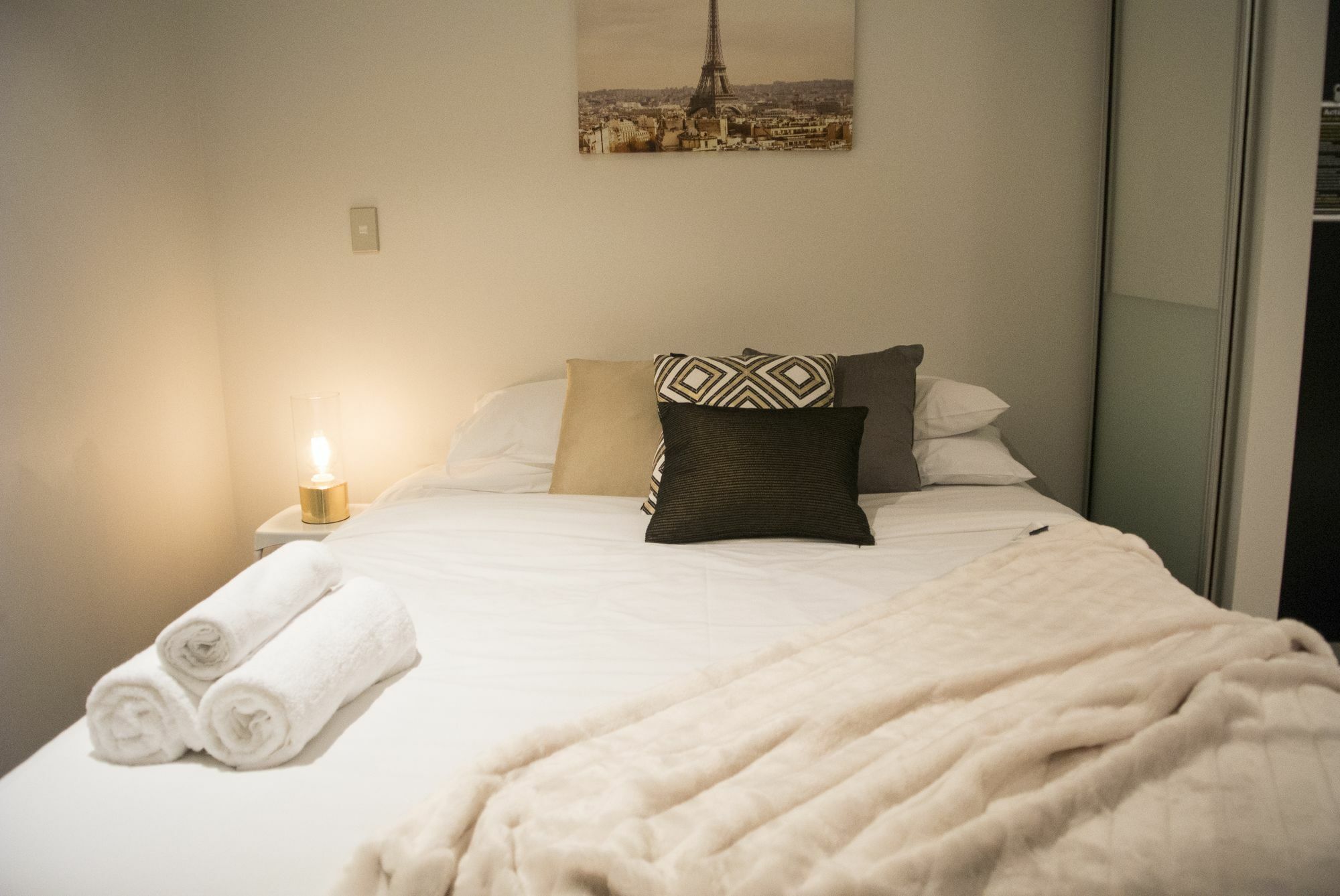 Brand New Apartment With Pool & Gym Auckland Exteriör bild